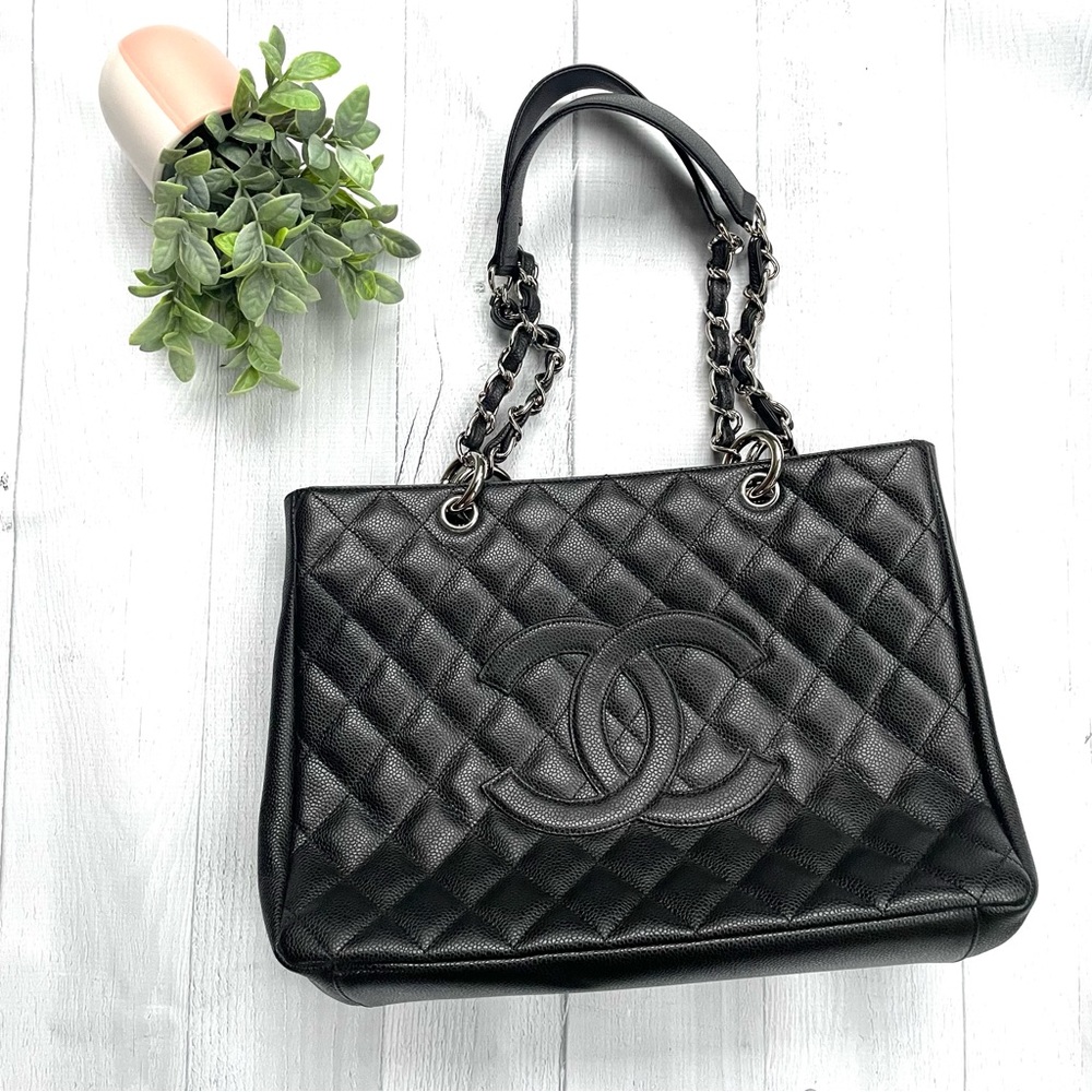 CHANEL Authentic Grand Shopping Tote Quilted Caviar Black